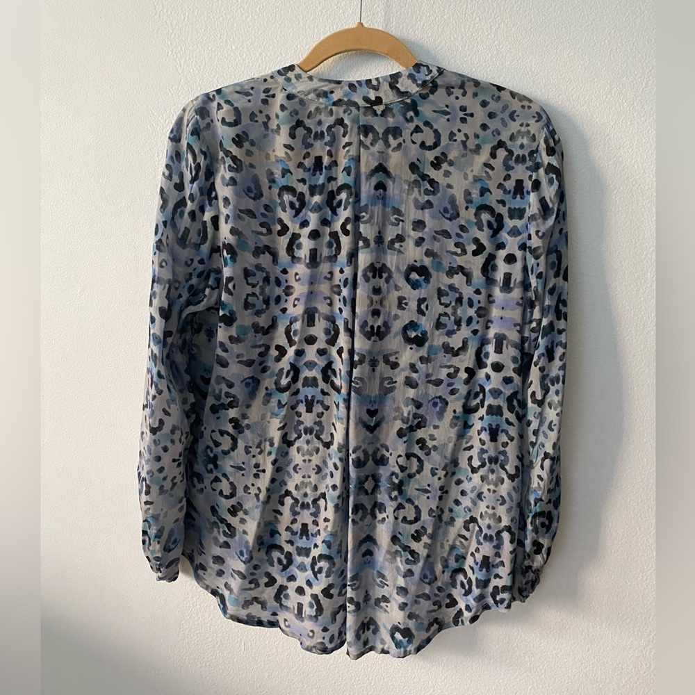 APNY Crossover Top with Tassel | Blue Leopard Print, Size Medium - Picture 2 of 7